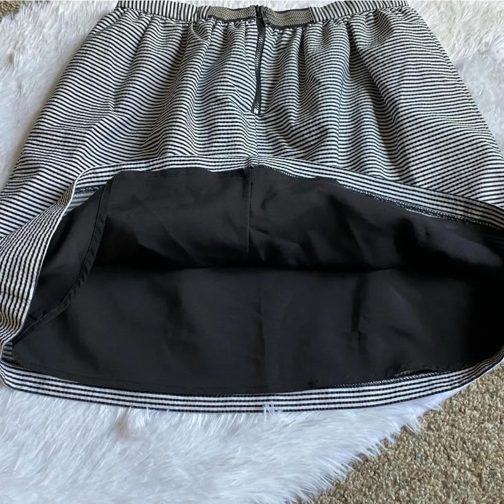 Alice + Olivia Francy’s Skirt Striped Mini Elastic Waist Zipped Back Lined‎ Sz 6